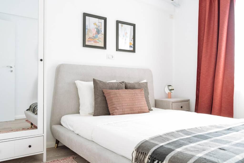 Sunny 2Br Flat - Old Town View Daire Bükreş Dış mekan fotoğraf