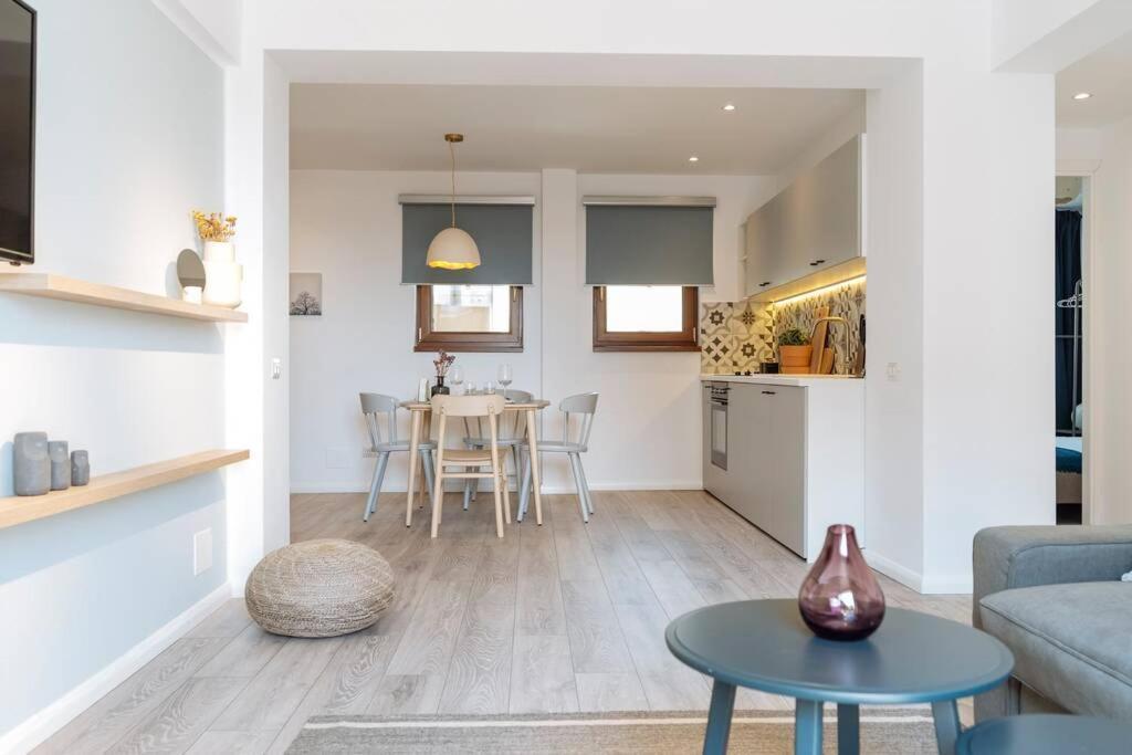 Sunny 2Br Flat - Old Town View Daire Bükreş Dış mekan fotoğraf