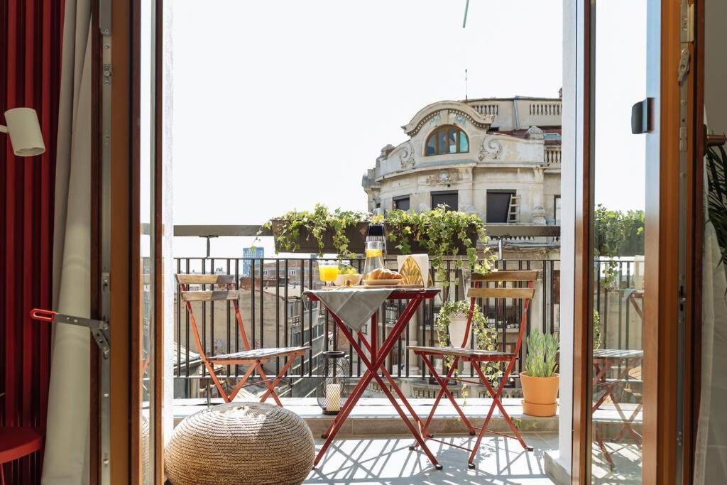 Sunny 2Br Flat - Old Town View Daire Bükreş Dış mekan fotoğraf